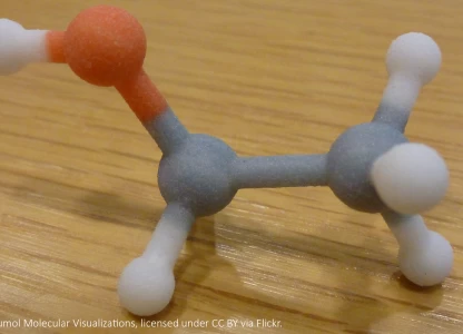 Engine running on ethanol and water becomes reality